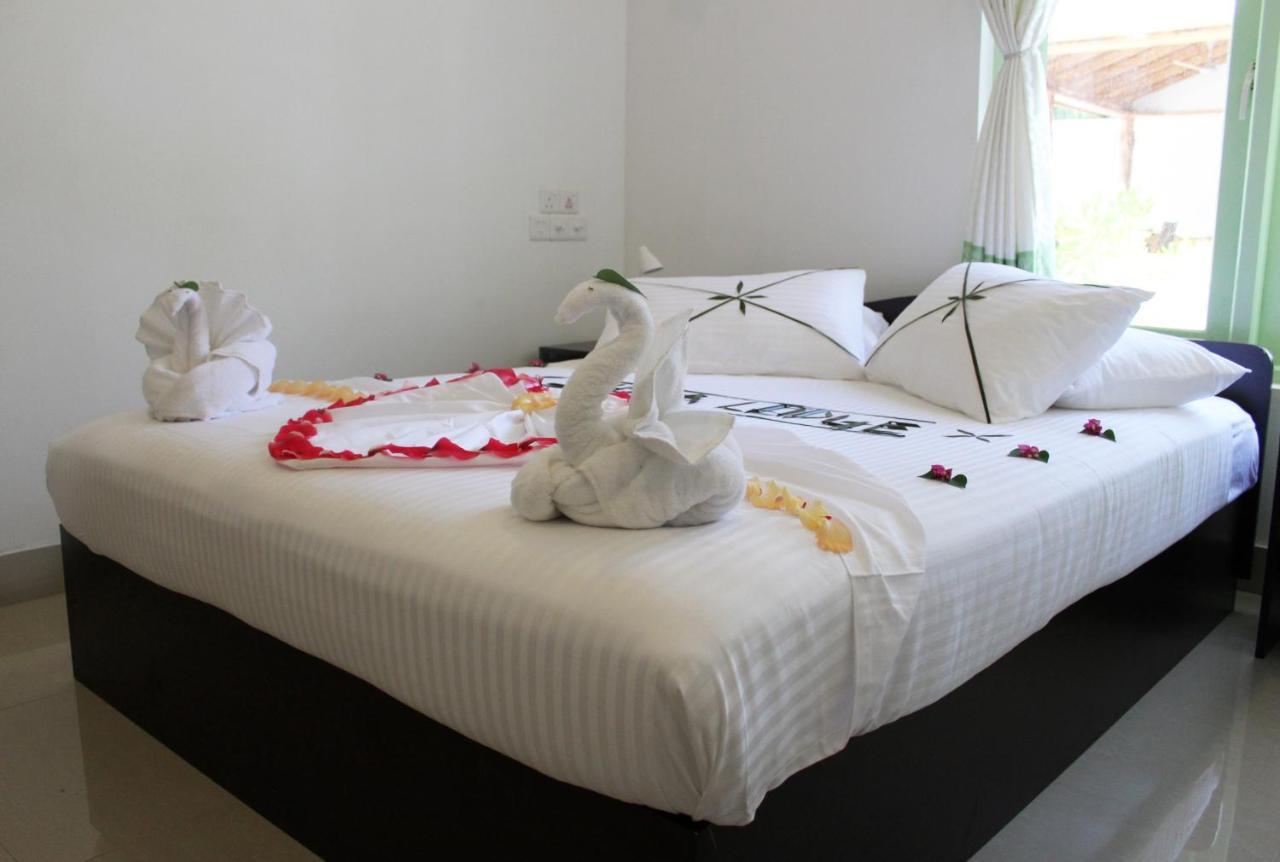 Shifa Lodge Maldives Feridhoo Buitenkant foto